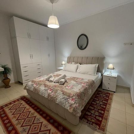 Meg'S Apartment Gjirokastër Dış mekan fotoğraf